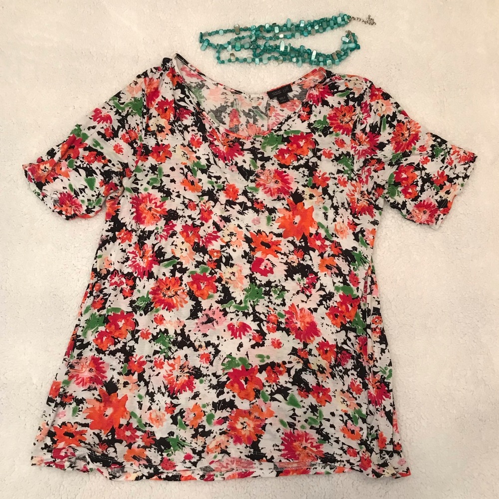 J.Jill Floral Shirt (2 for 10 option 🎈)